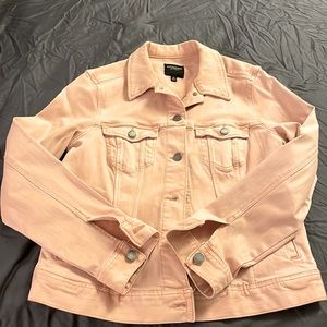 Cute pink denim jacket w stretch. Size M. Very soft!